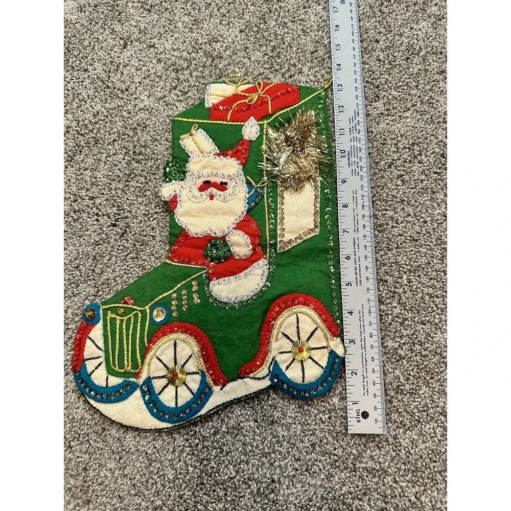 Vintage Handmade Christmas Wall Hanging Sequins Santa in Old Car‎